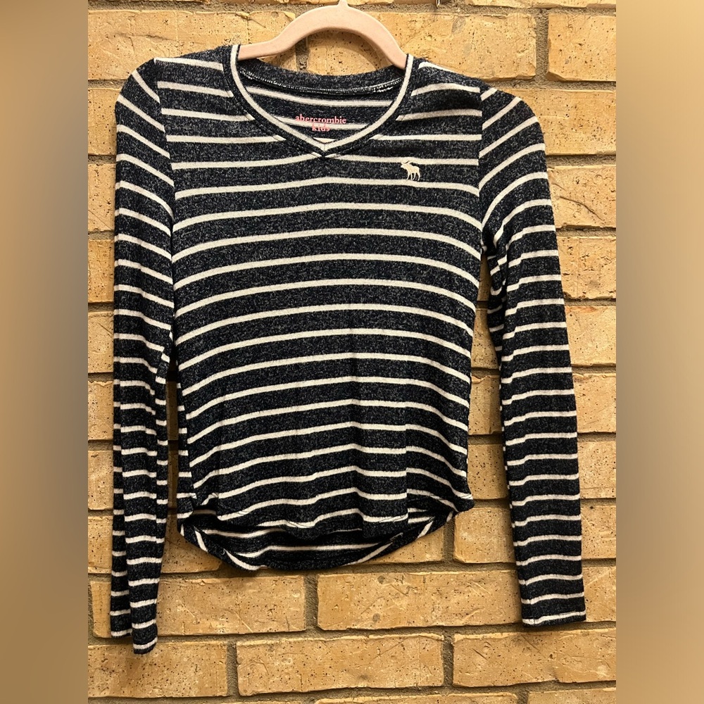 Abercrombie Kids Striped V-neck